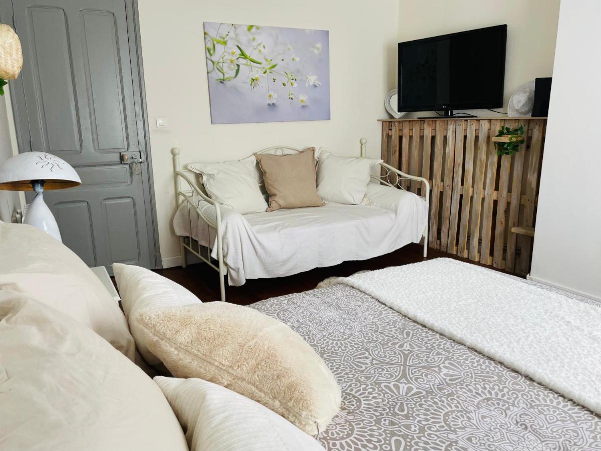 La Poterie Bed & Breakfast Carresse Eksteriør bilde